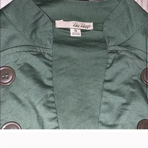 Green mini dress “Annie” style, capped sleeves , v neck sz small, - Picture 4 of 8